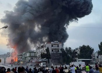 Chiến sự Trung Đông tối 12/4: Đàm phán bế tắc, hải quân Mỹ vượt eo biển Hormuz