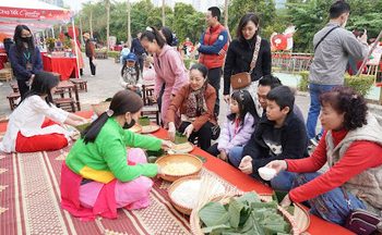 Lan tỏa thư pháp Việt tại Hội chợ Mùa Xuân 2026