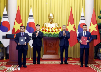 Lễ trao các văn kiện hợp tác giữa Việt Nam – Hàn Quốc