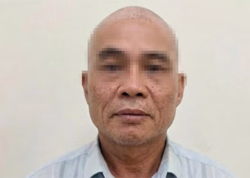 Không chịu nộp phạt, đỗ xe chắn ngang trạm CSGT…, tài xế Mercedes bị khởi tố