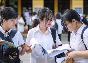 Bỏ chia khu vực tuyển sinh lớp 10 ở Hà Nội: Hỗ trợ thí sinh chọn nguyện vọng phù hợp