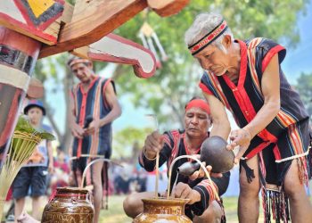 Đặc sắc lễ mừng nhà rông mới của người Jrai