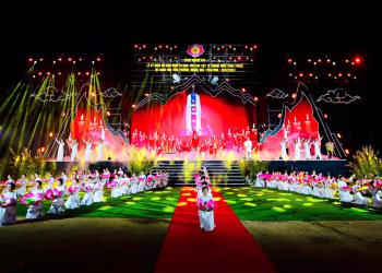 Kỷ niệm 60 năm ngày hy sinh của 33 liệt sĩ hang Hỏa Tiễn: “Lửa thiêng trong đá”