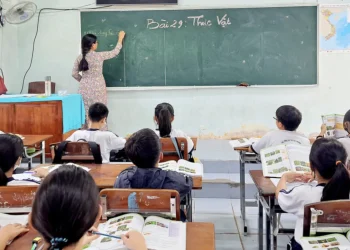 Giải bài toán dạy thêm: Đừng chỉ siết “ngọn”, hãy thay đổi từ “lõi” lớp học  