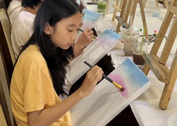 Giáo viên mỹ thuật: “Trẻ em đang rất sẵn sàng nói về đô thị xanh qua tranh vẽ”