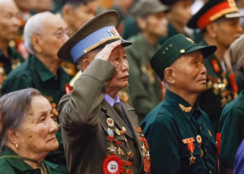 Hoàn thành trao quà tặng cho người có công trước ngày 28/4