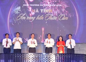‘Âm vang biển Thiên Cầm’ mở đầu mùa du lịch Hà Tĩnh