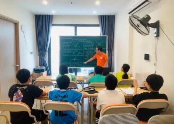 Thông tư 29 và “nghịch lý” nhu cầu học thêm không giảm: Càng siết, càng khó kiểm soát?