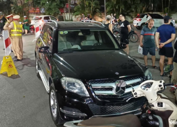 Tài xế Mercedes gây tai nạn liên hoàn ở Hà Nội vi phạm nồng độ cồn.