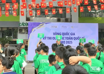 Có nên cho con thi quốc tế? Phụ huynh có nên chi tiền hay không?