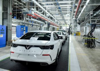 Vượt ‘bẫy gia công’, kiến tạo hệ sinh thái công nghiệp hỗ trợ ô tô