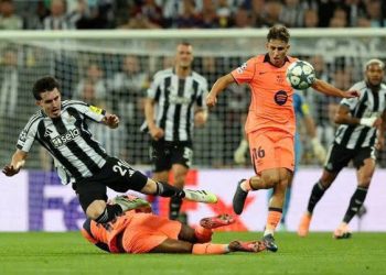 Newcastle 1-1 Barcelona: Màn rượt đuổi nghẹt thở ở cuối trận