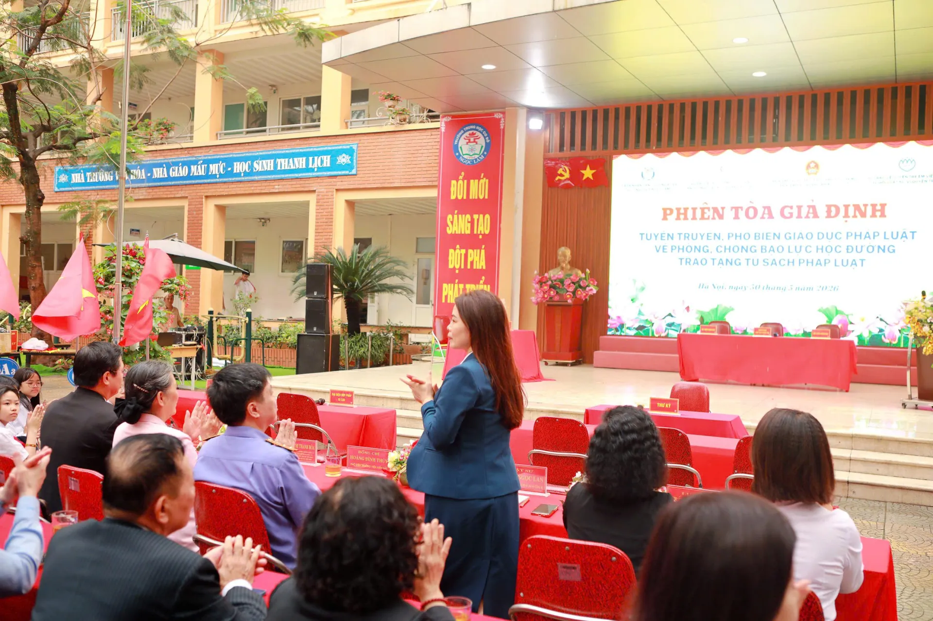 z7674529712579_c9b593af54