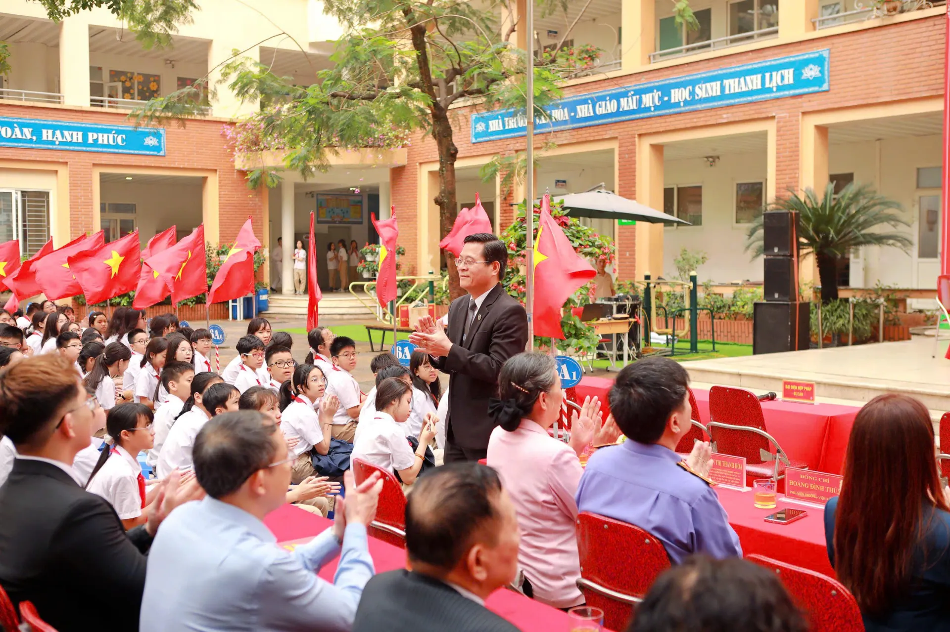 z7674529717545_3f10a784b2