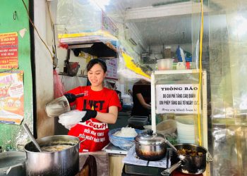 Quán ăn ‘gồng mình’ trước áp lực chi phí đầu vào tăng mạnh