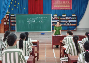 Từ 1/7, phạm nhân chưa biết chữ được học văn hóa tối thiểu 2 buổi mỗi tuần