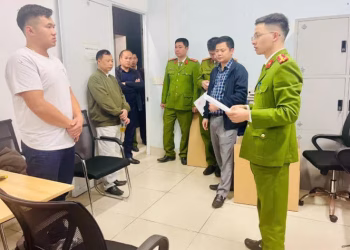 Khởi tố đường dây mua bán hóa đơn hơn 1.000 tỷ đồng núp bóng cung ứng lao động