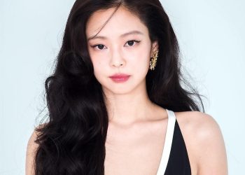 Giải mã outfit: Jennie BLACKPINK chứng minh mình xứng danh “nàng thơ Chanel”