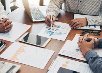 Thủ tướng yêu cầu các bộ hoàn tất cắt giảm điều kiện kinh doanh