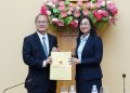 Thứ trưởng Phan Thị Thắng tiếp và làm việc với đoàn doanh nghiệp Trung Quốc