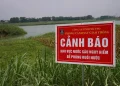 Bộ Y tế thăm hỏi gia đình 5 học sinh tử vong do đuối nước, yêu cầu rà soát nguy cơ mất an toàn ven sông
