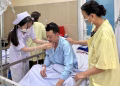 Người đàn ông thoát cửa tử sau cú sét đánh