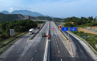 Bộ Xây dựng: Ban hành mức phí trên 13 dự án cao tốc do Nhà nước đầu tư