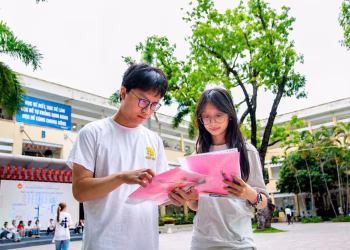 Đừng gọi người trẻ Việt Nam bằng tên của một người khác
