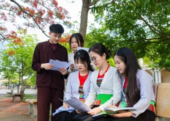 Chính phủ ban hành chính sách mới cho học sinh trường phổ thông nội trú vùng biên giới
