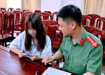 Bịa chuyện ‘tâm linh’ ở Ninh Bình để ‘câu’ tương tác, nữ du khách bị công an phạt