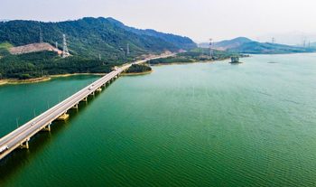 Gia Lai: Nhiều điểm tấp nập du khách dịp 1/5