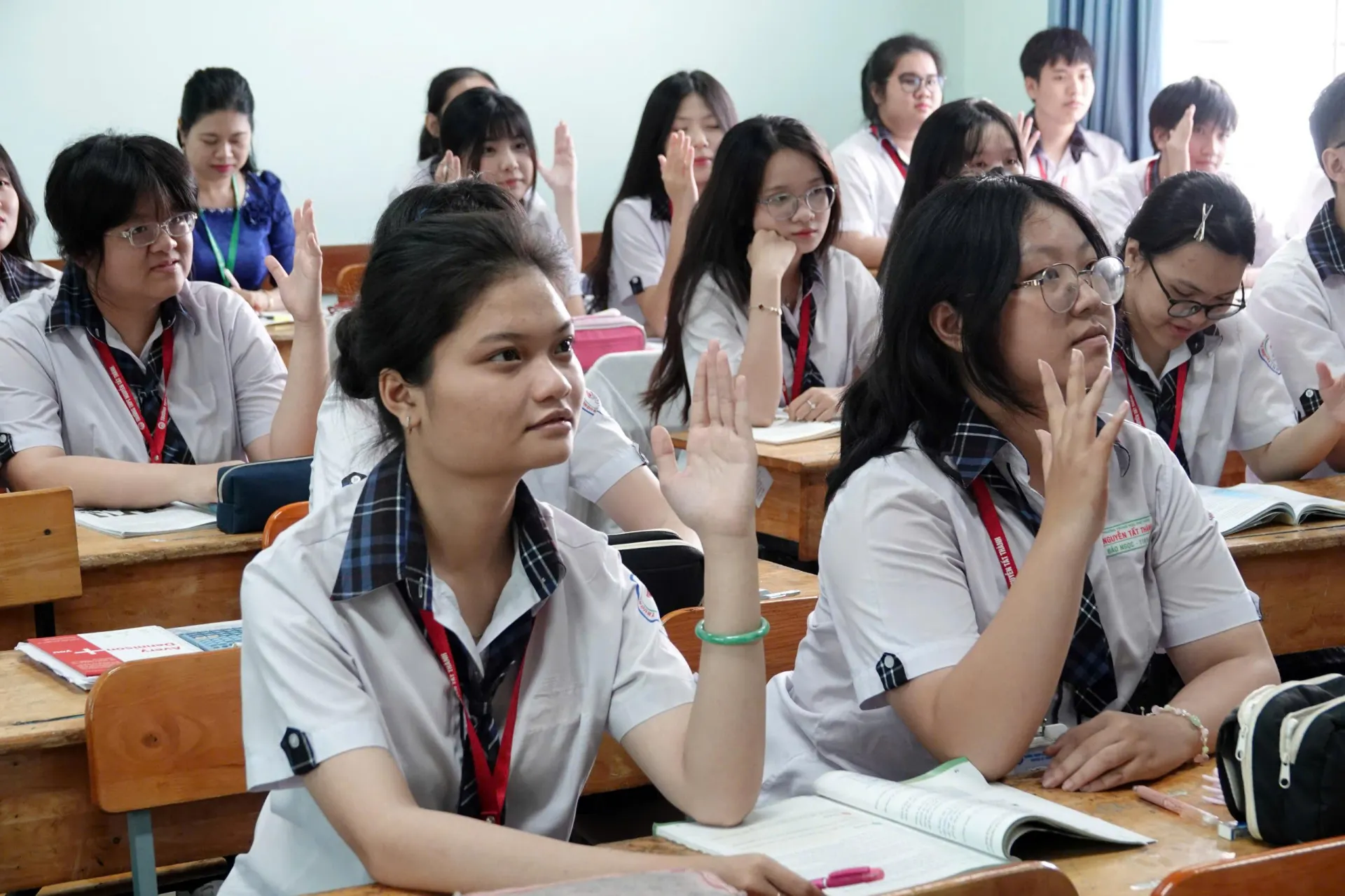 Năm nay, TP.HCM có số thí sinh đông nhất cả nước với 142.899 thí sinh (Ảnh: Thanhnien). a1-p17-17810038468871087491468