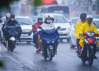 Thời tiết ngày 26/6: Bắc Bộ mưa dông, Trung Bộ tiếp tục nắng nóng