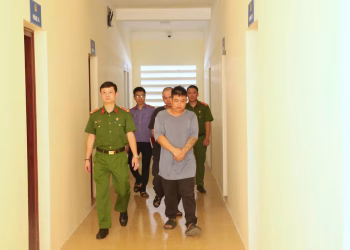 Giả danh phóng viên, ghi hình CSGT để cưỡng đoạt tài sản