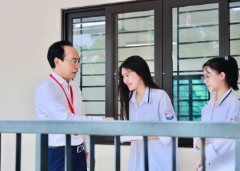 Bộ trưởng Bộ GD&ĐT Hoàng Minh Sơn: Không để thí sinh mất quyền lợi trong bất kỳ tình huống nào