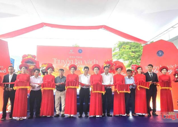 Quảng Ninh khai trương tour thuyền buồm ba vách trên vịnh Hạ Long
