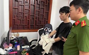 Triệt phá đường dây làm giả giấy tờ, tài liệu của cơ quan, tổ chức