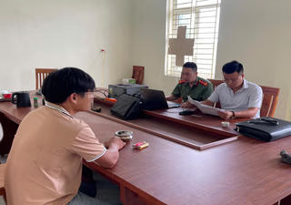 Giáo dục, nhắc nhở 2 người đăng tải, bình luận thông tin sai sự thật về lực lượng công an