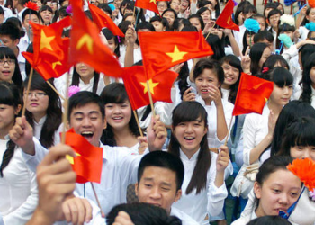 Thanh niên – trung tâm của chính sách thích ứng dân số