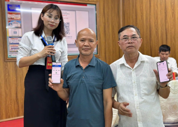 Quét mã QR bầu Tổ trưởng tổ dân phố