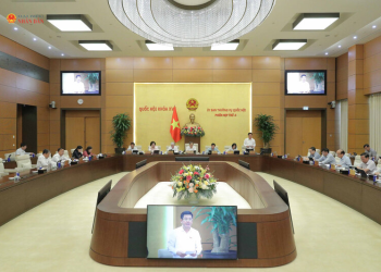 Ủy ban Thường vụ Quốc hội cho ý kiến về dự án Luật Kinh doanh Bất động sản (sửa đổi)