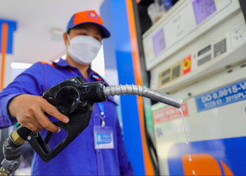 Kéo dài thời hạn áp dụng ưu đãi thuế với xăng, dầu, nhiên liệu bay