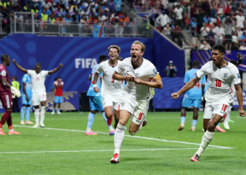Harry Kane lập cú đúp, đội tuyển Anh lội ngược dòng tiến vào vòng 1/16