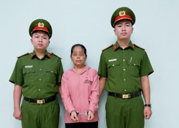 Bắt khẩn cấp bảo mẫu bạo hành trẻ tại trường mầm non ở TP HCM