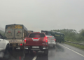 Tai nạn liên tiếp trong mưa, cao tốc Nội Bài – Lào Cai ùn ứ