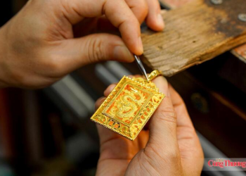 Giá vàng hôm nay (17/8): Liên tục ‘trồi sụt’