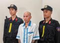 Khởi tố vợ chồng “giang hồ mạng” Phú Lê