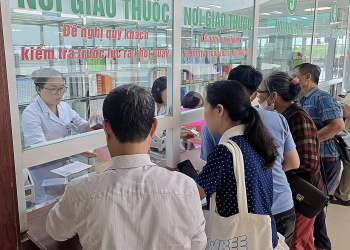 Khi nào bệnh nhân điều trị dài ngày được BHYT chi trả 100%?