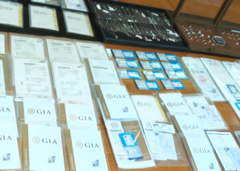 Vụ buôn lậu kim cương xuyên quốc gia: Giám định xác định tang vật là kim cương tự nhiên và tổng hợp