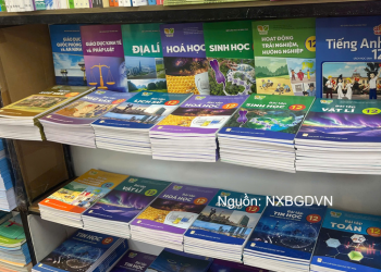 Bộ Giáo dục và Đào tạo yêu cầu bảo đảm đủ sách giáo khoa trước ngày 30/8